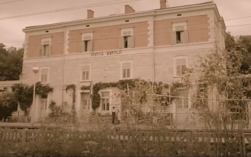 home-youtube-2-800-500